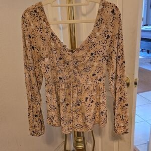 Cream Ruched Puff Sleeve Blouse